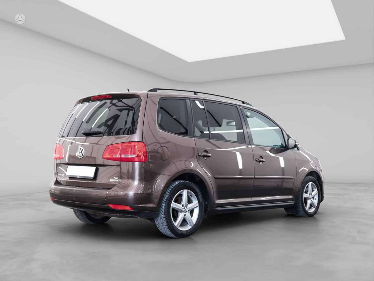 Volkswagen Touran - 3
