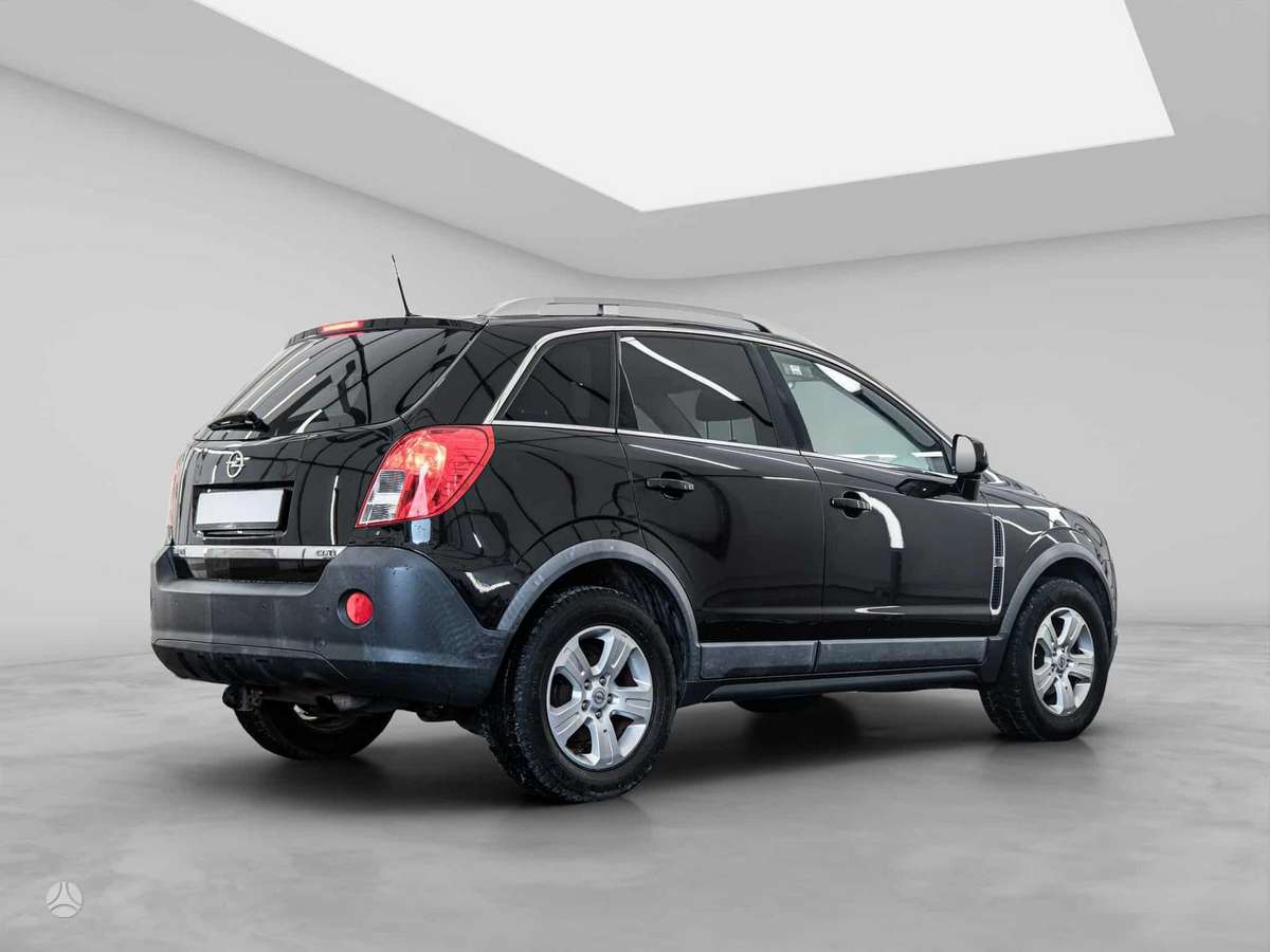 Opel Antara, 2.2 l., off-road / crossover