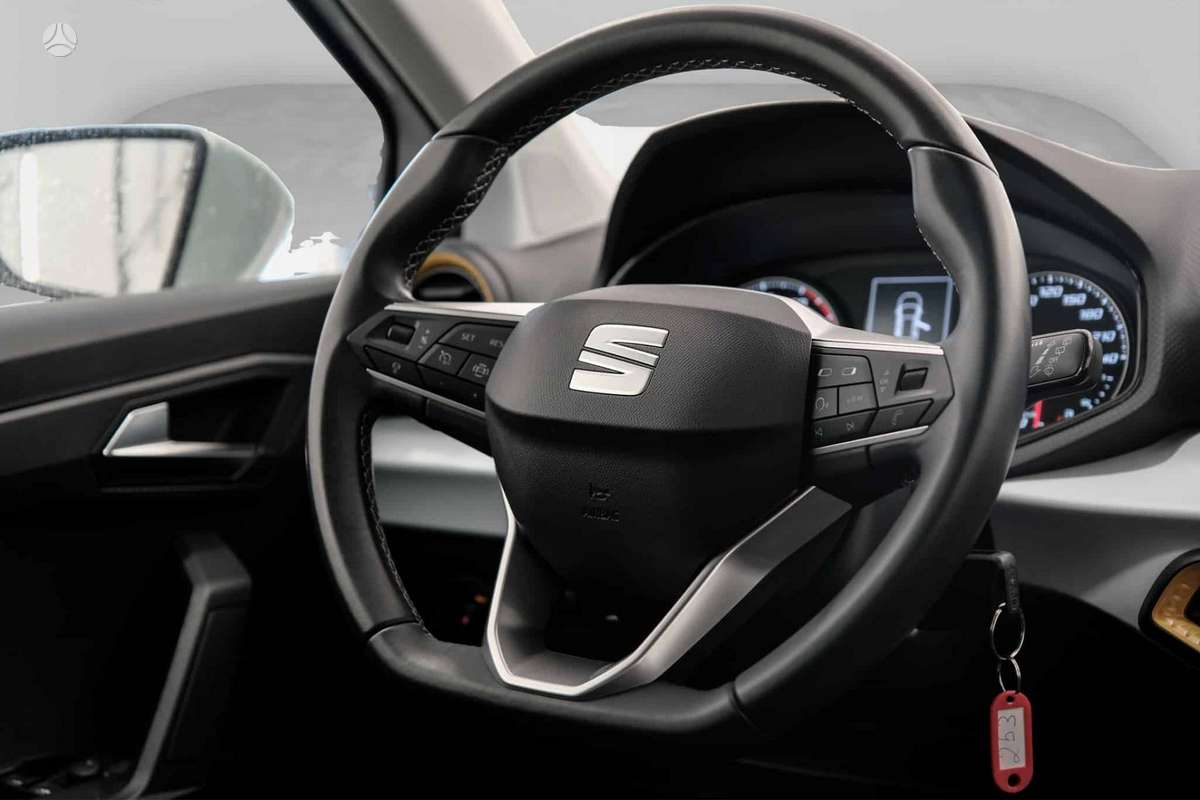 SEAT Arona - 6