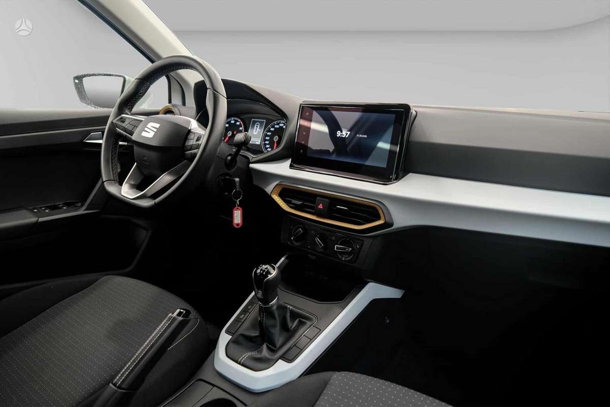 SEAT Arona - 7