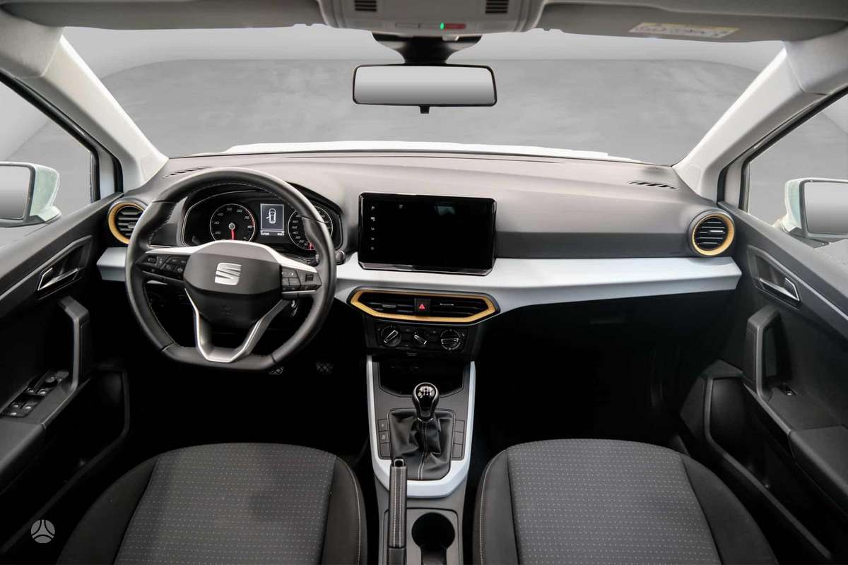 SEAT Arona - 9