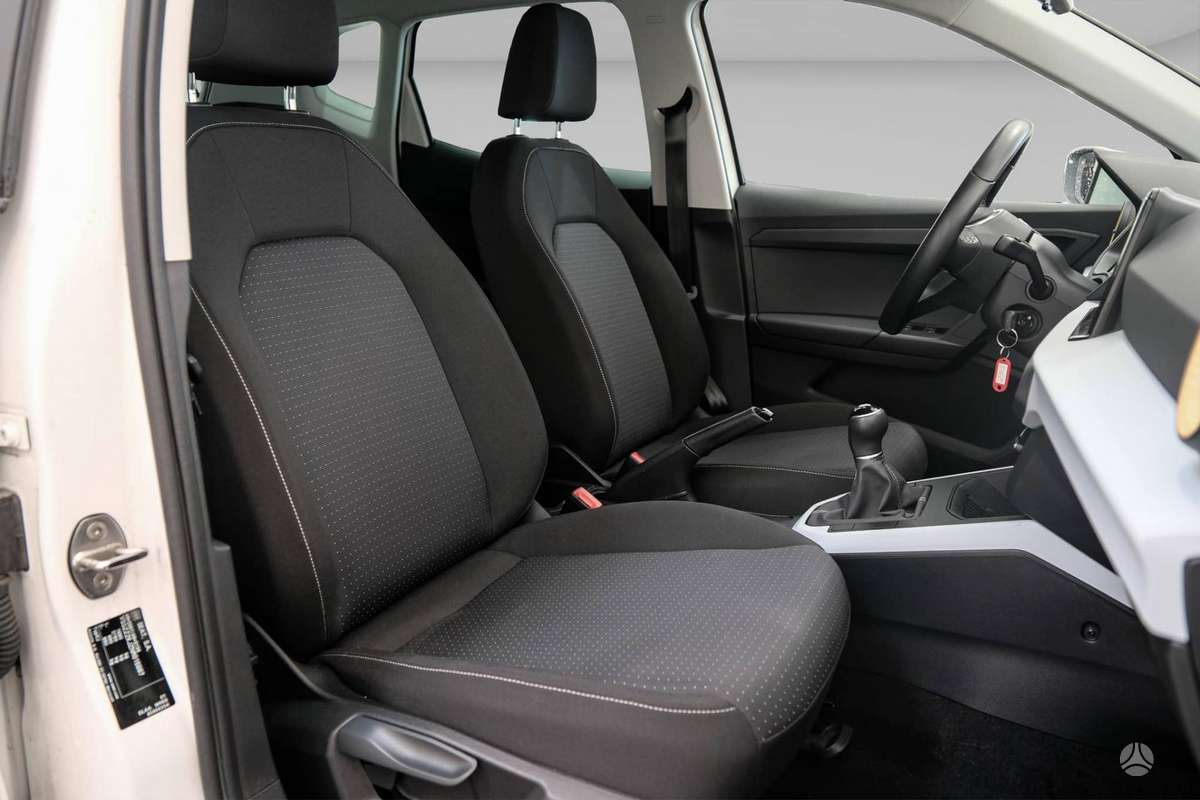 SEAT Arona - 11