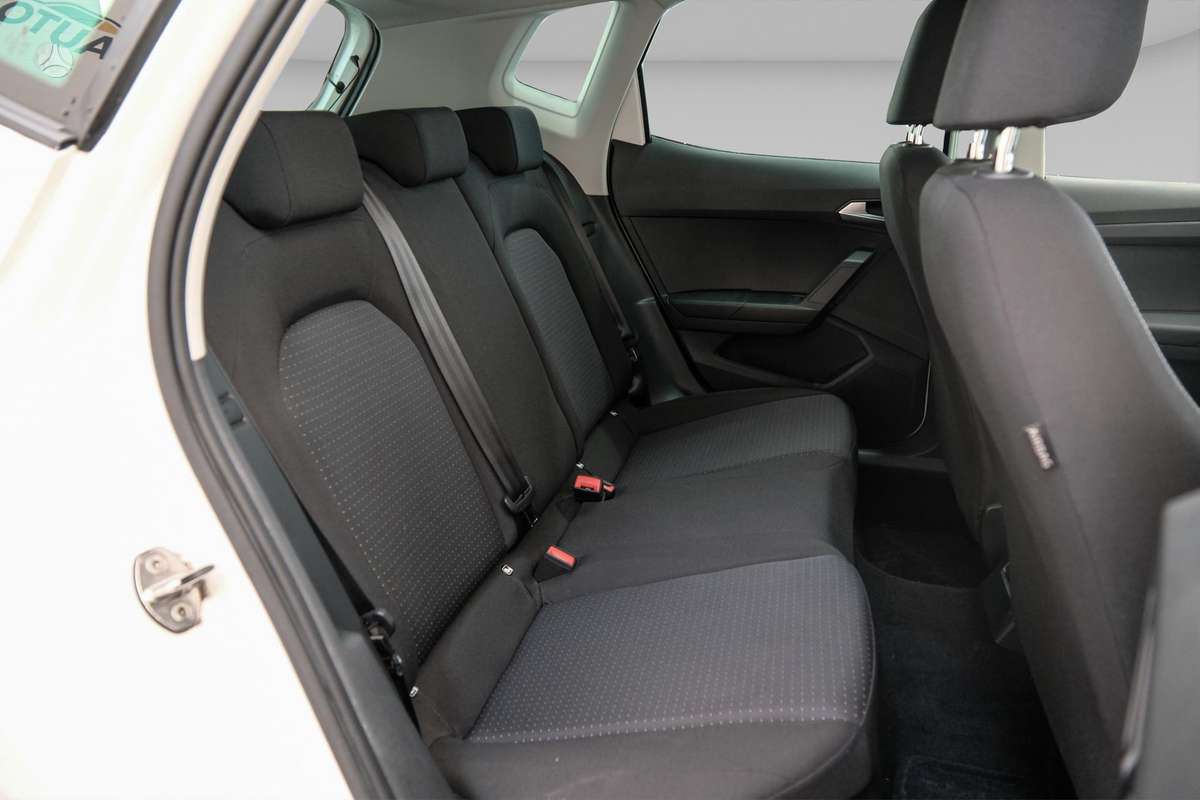SEAT Arona - 12