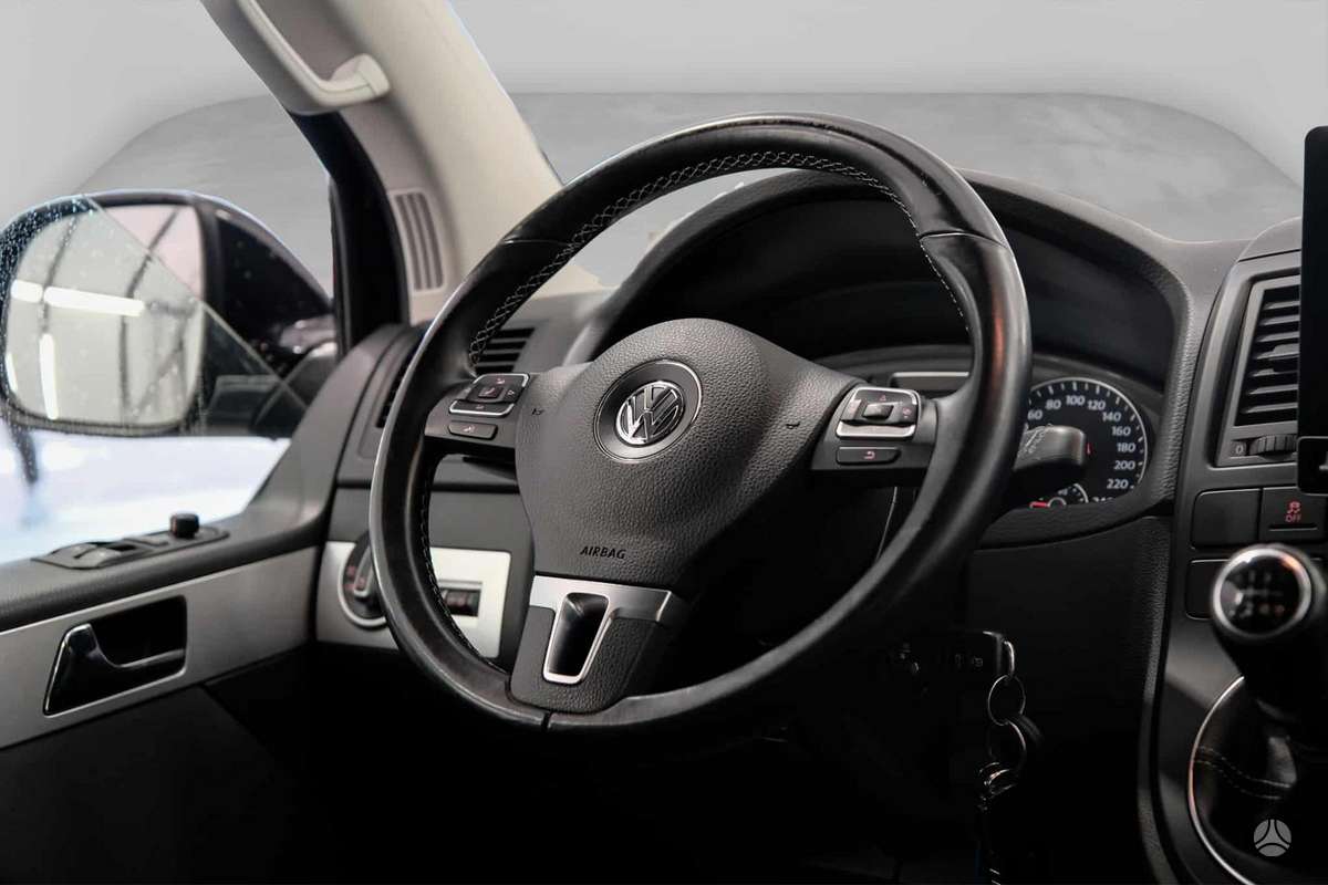 Volkswagen Multivan, 2.0 l., Минивэн