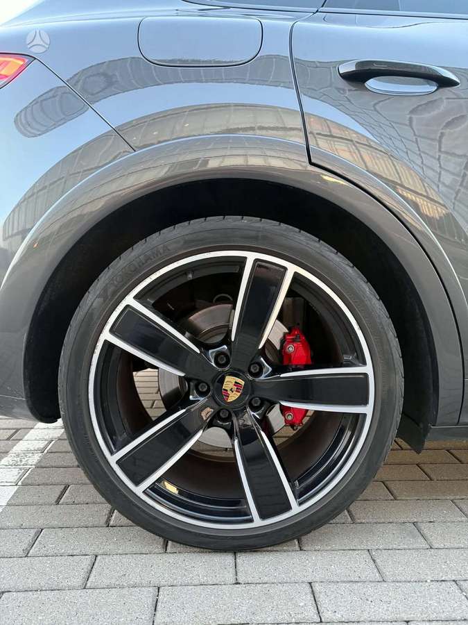 Porsche Cayenne - 10
