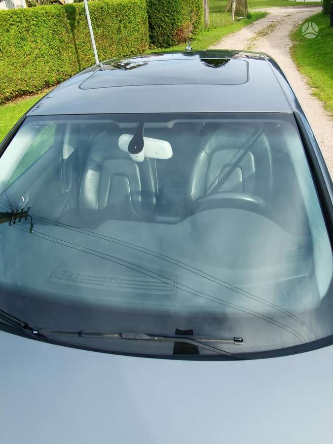 Audi A4, 2.0 l., Седан