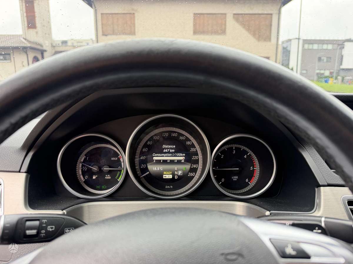 Mercedes-Benz E300, 2.1 l., Универсал