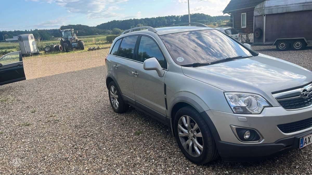 Opel Antara, 2.2 l., Внедорожник / Кроссовер