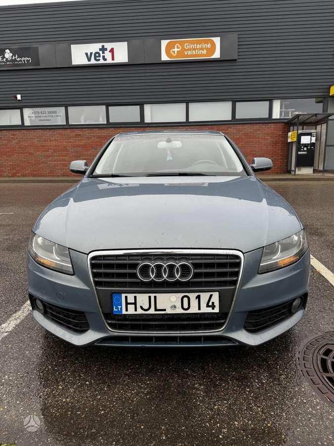 Audi A4, 2.0 l., sedanas