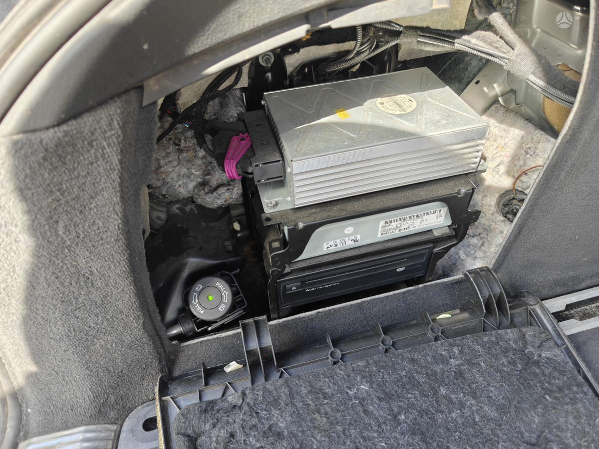 Audi A6, 3.0 l., universalas