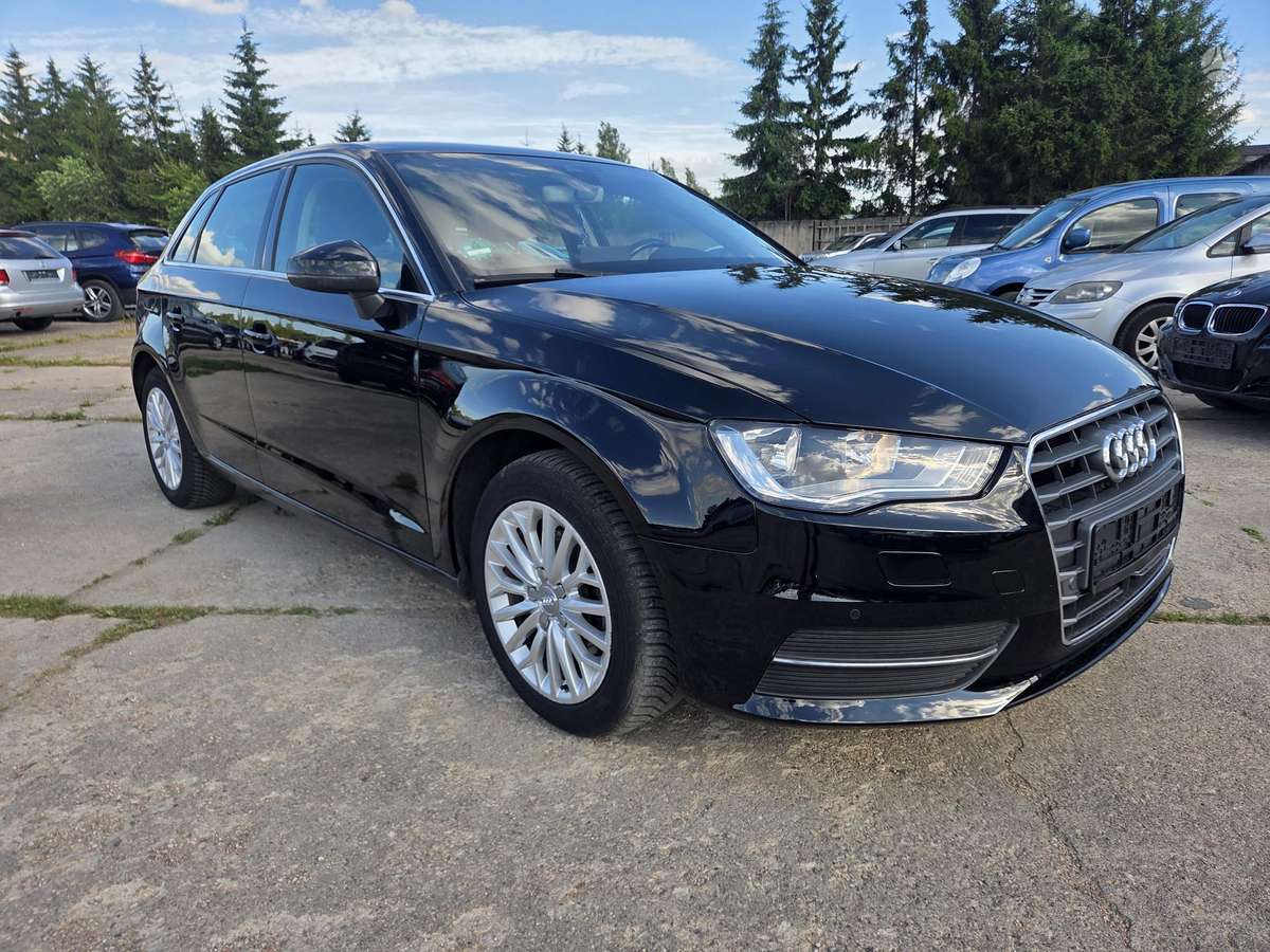 Audi A3, 1.6 l., Хэтчбек