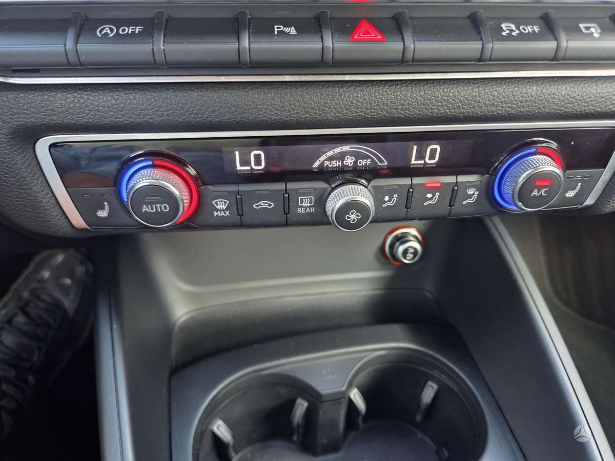 Audi A3, 1.6 l., Хэтчбек