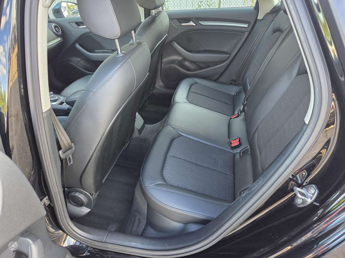 Audi A3, 1.6 l., Хэтчбек