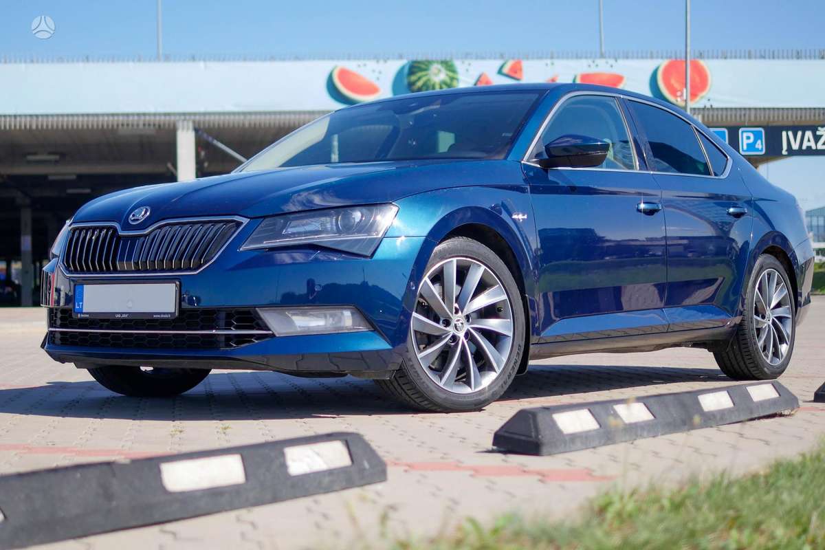 Skoda Superb, 2.0 l., Седан