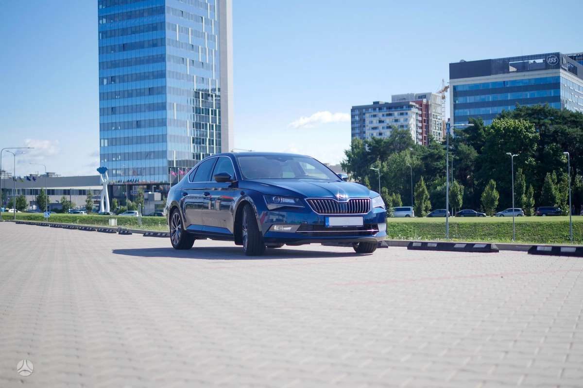 Skoda Superb, 2.0 l., Седан