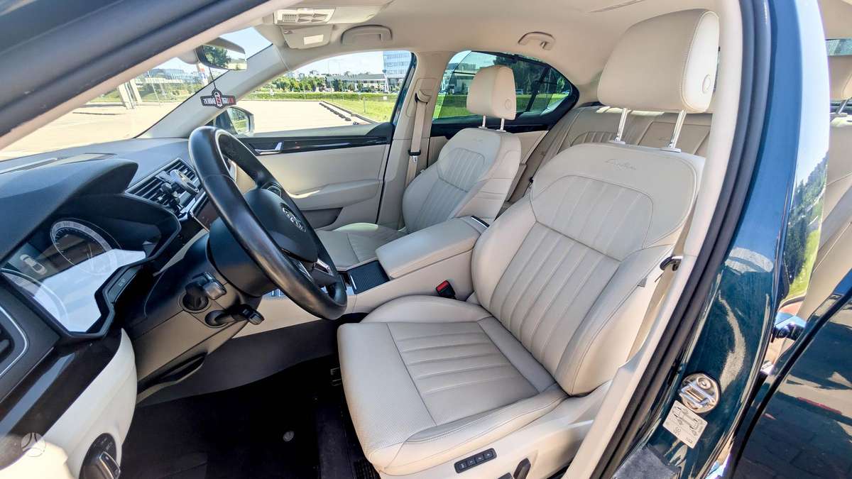 Skoda Superb, 2.0 l., Седан
