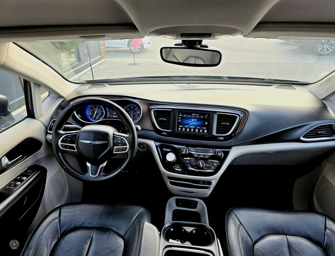 Chrysler Pacifica, 3.6 l., Минивэн