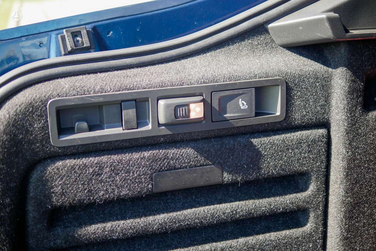 Skoda Superb, 2.0 l., Седан