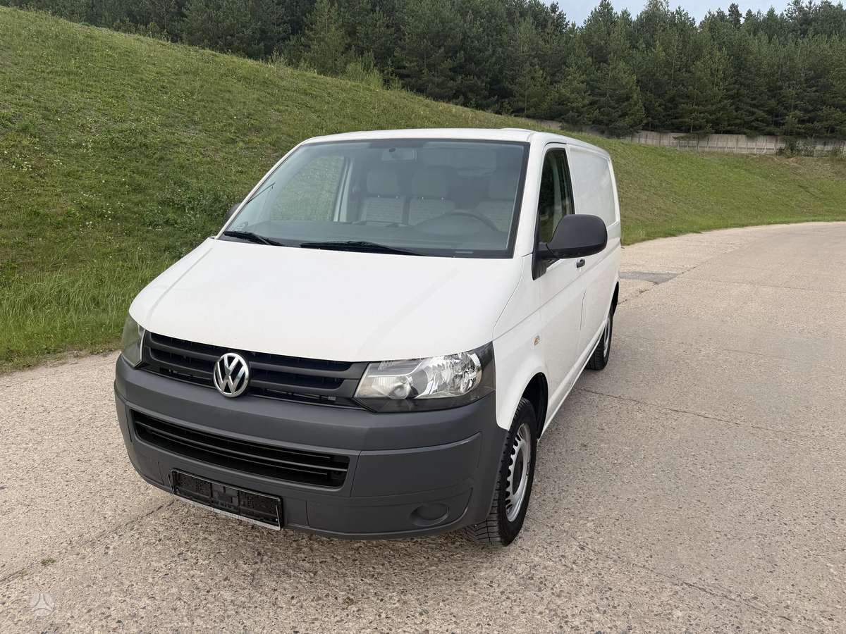 Volkswagen Transporter - 1