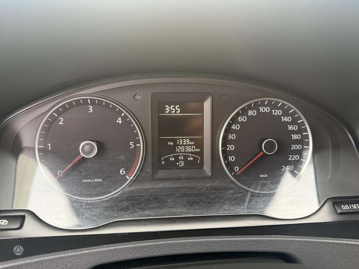 Volkswagen Transporter - 9
