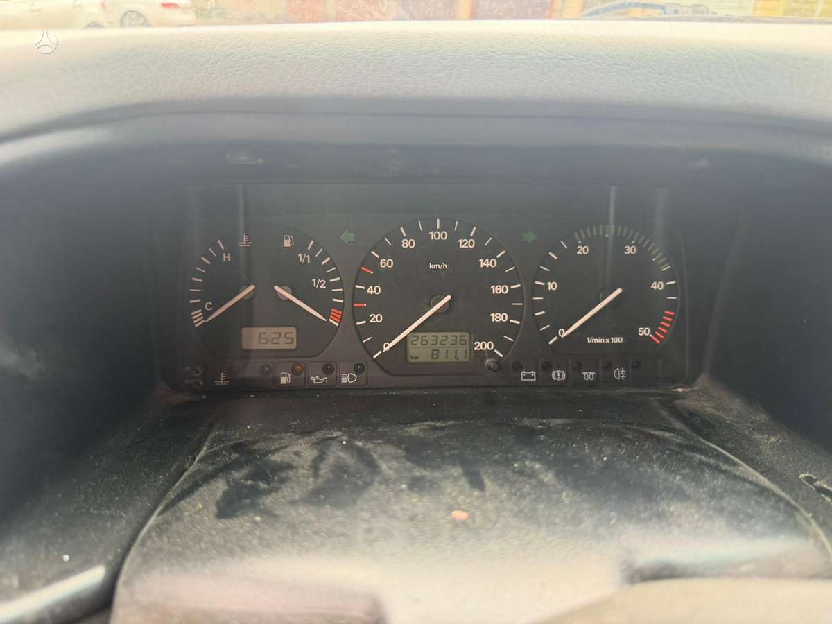 Volkswagen Multivan - 12