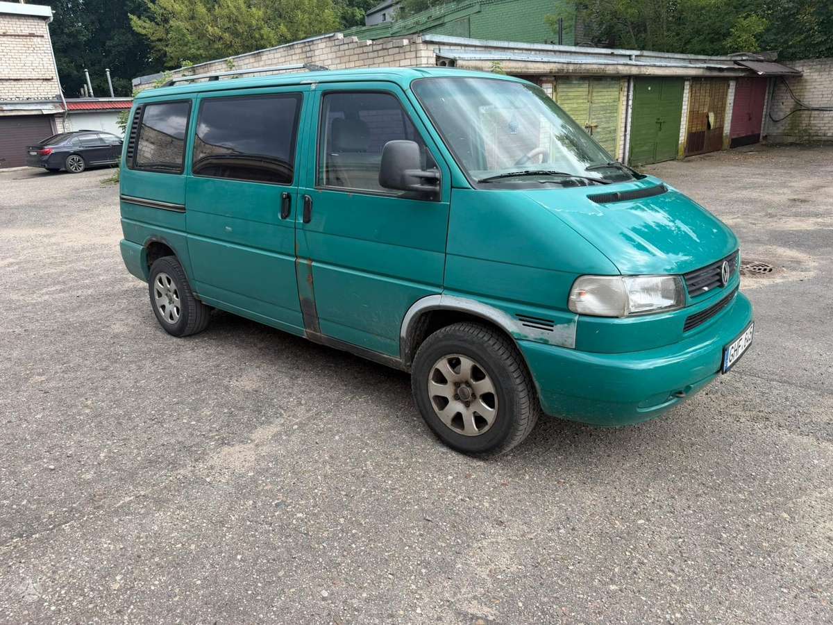 Volkswagen Multivan - 2