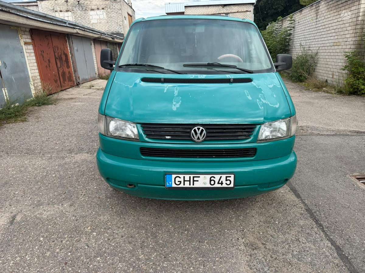 Volkswagen Multivan - 1