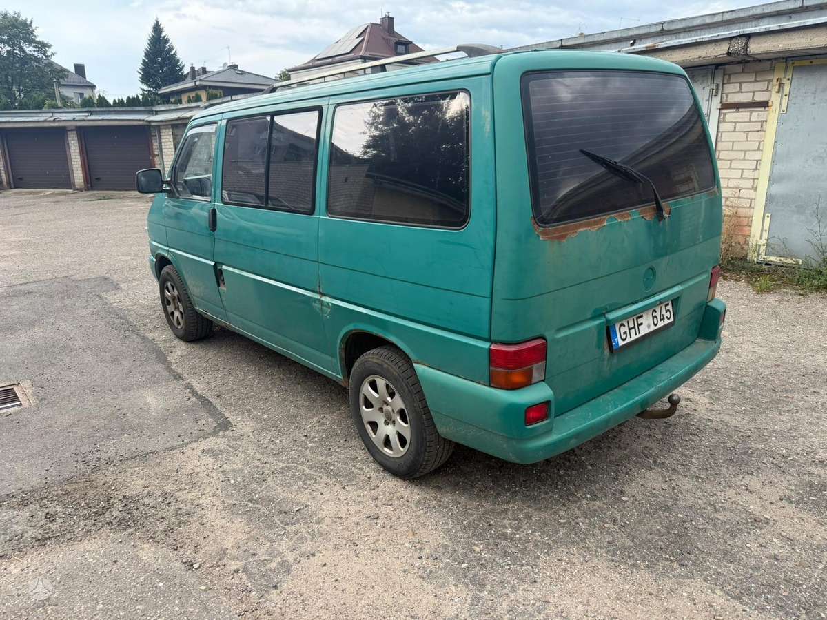 Volkswagen Multivan - 7