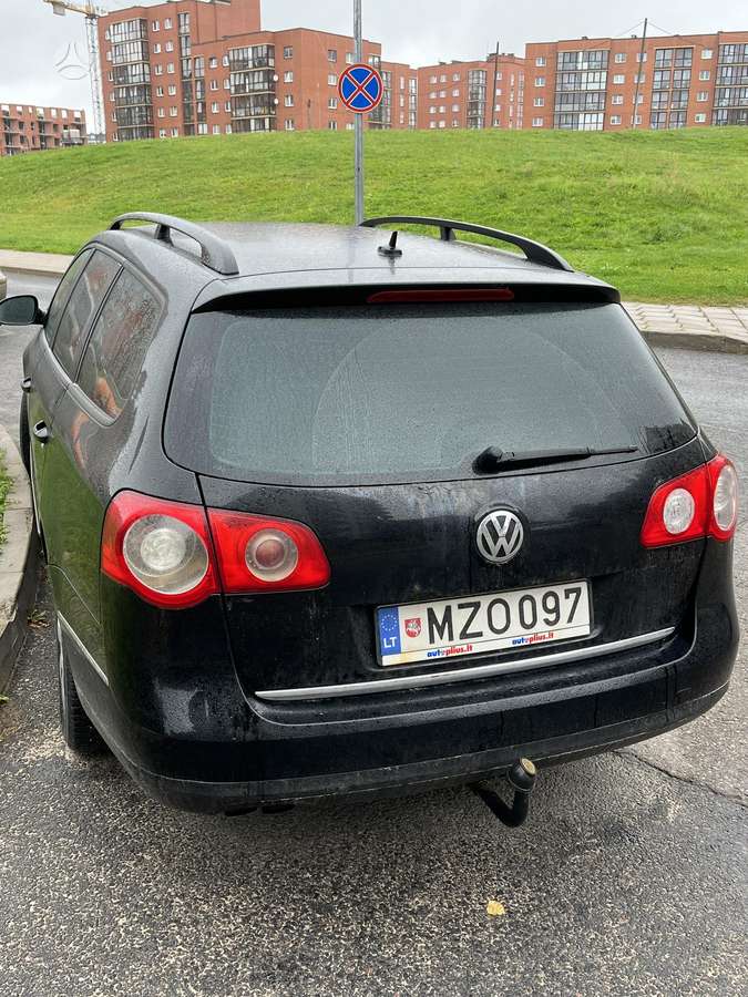 Volkswagen Passat - 2