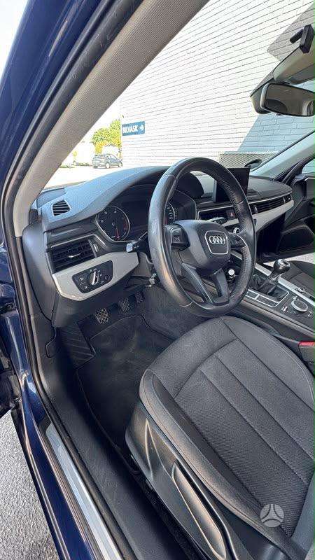 Audi A4, 2.0 l., Седан