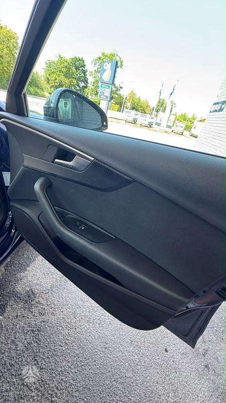 Audi A4, 2.0 l., Седан