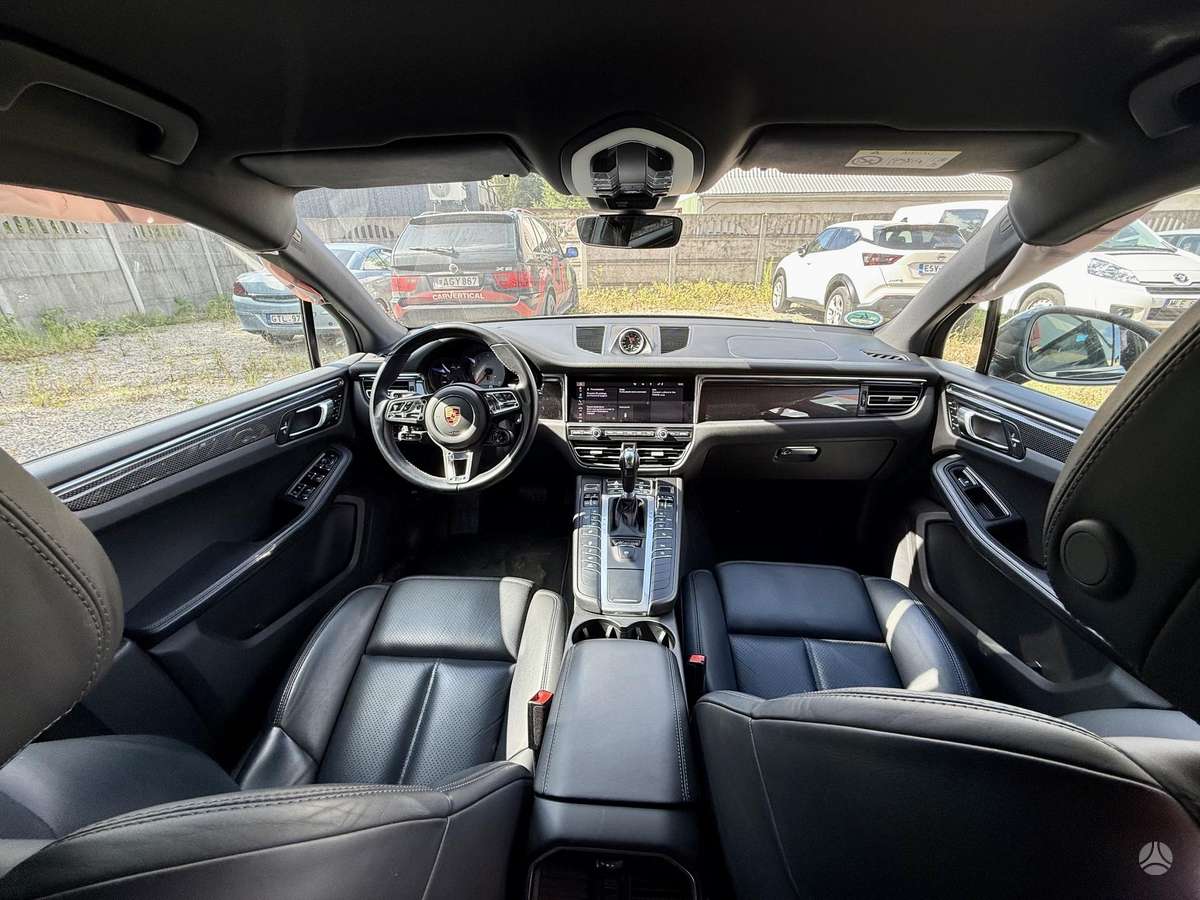 Porsche Macan - 10