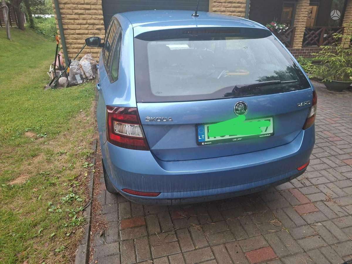 Skoda Rapid, 1.0 l., Хэтчбек