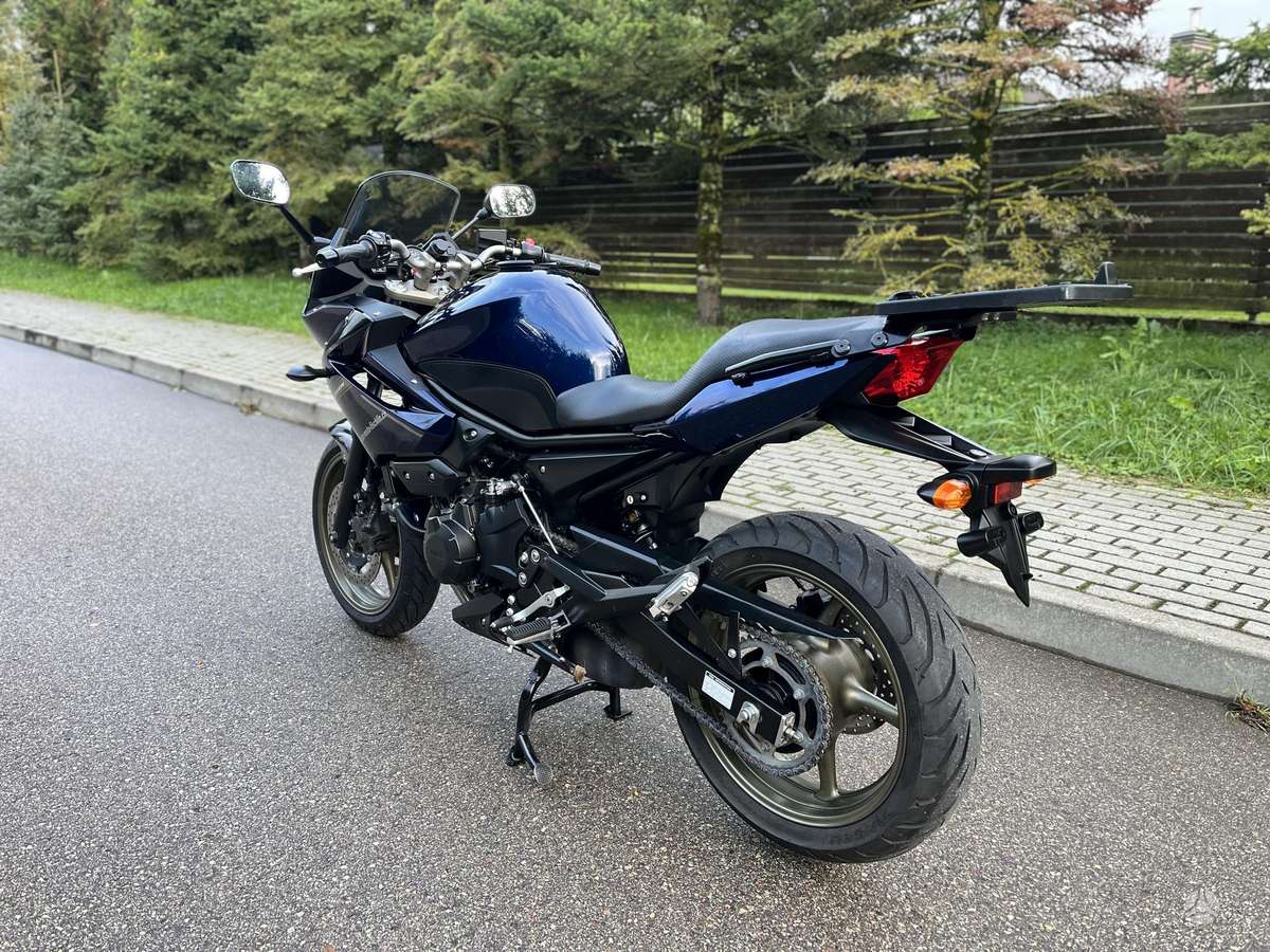 Yamaha XJ6 600cc, street / classic
