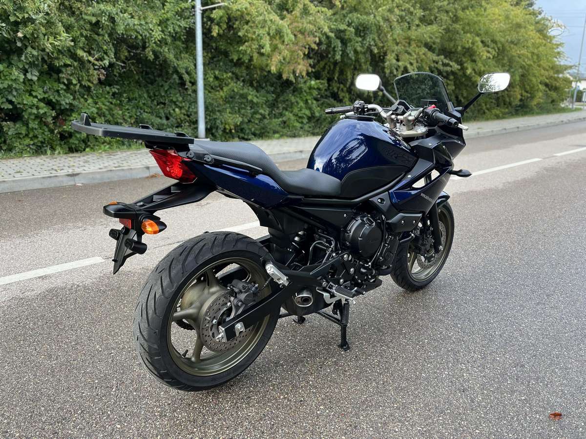 Yamaha XJ6 600cc, street / classic