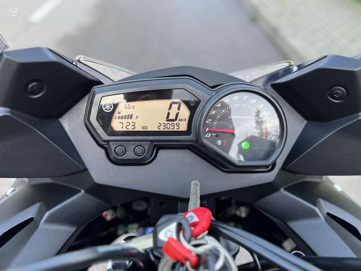 Yamaha XJ6 600cc, street / classic
