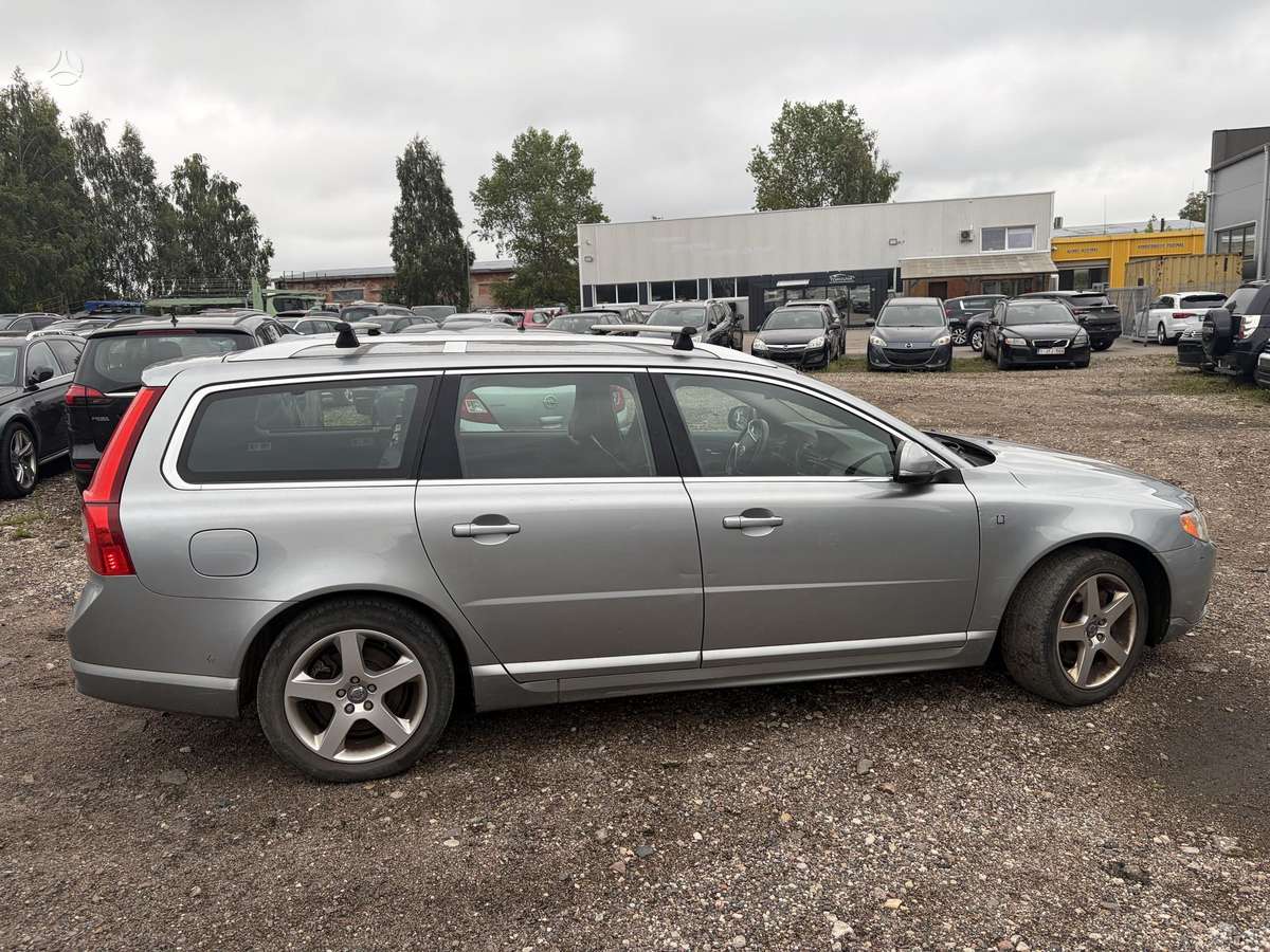 Volvo V70, 2.0 l., Универсал