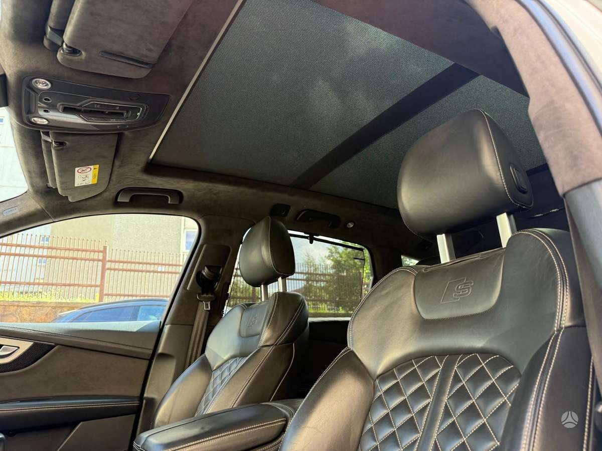 Audi SQ7, 4.0 l., off-road / crossover