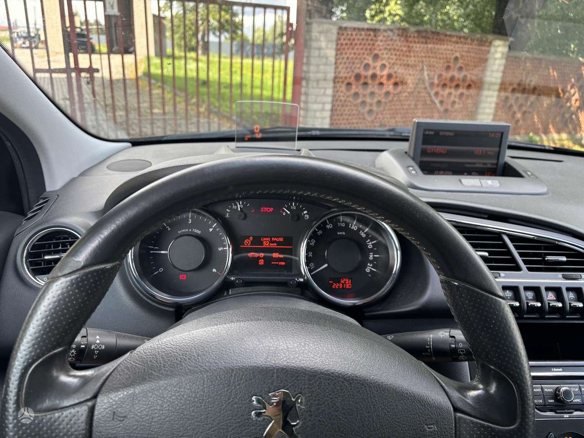 Peugeot 3008 - 10