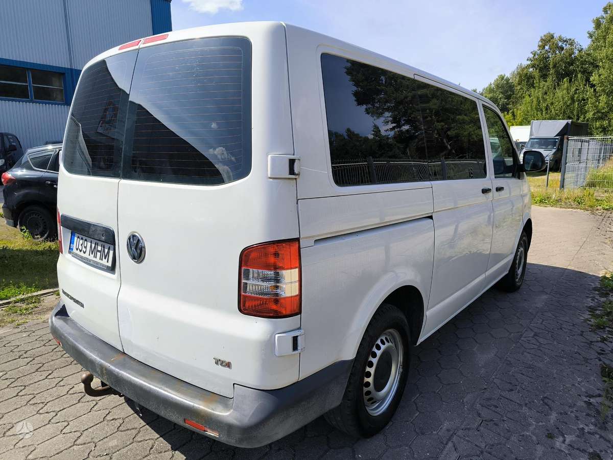 Volkswagen Transporter - 4