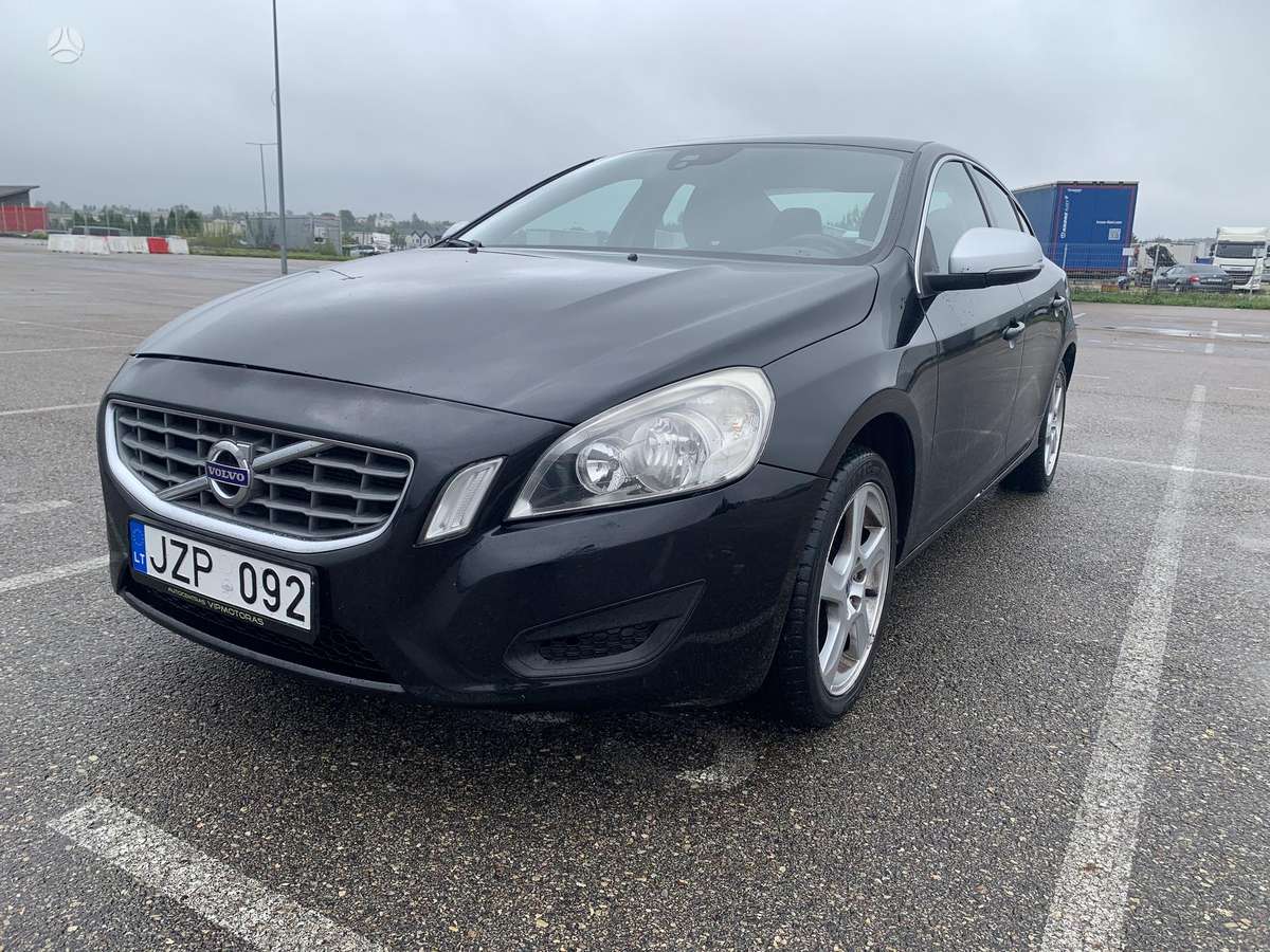 Volvo S60, 2.0 l., Седан