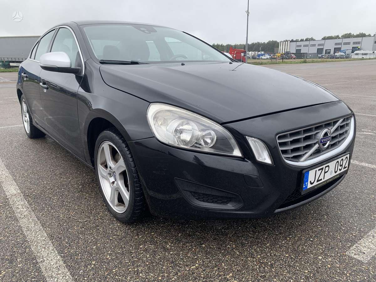 Volvo S60, 2.0 l., Седан