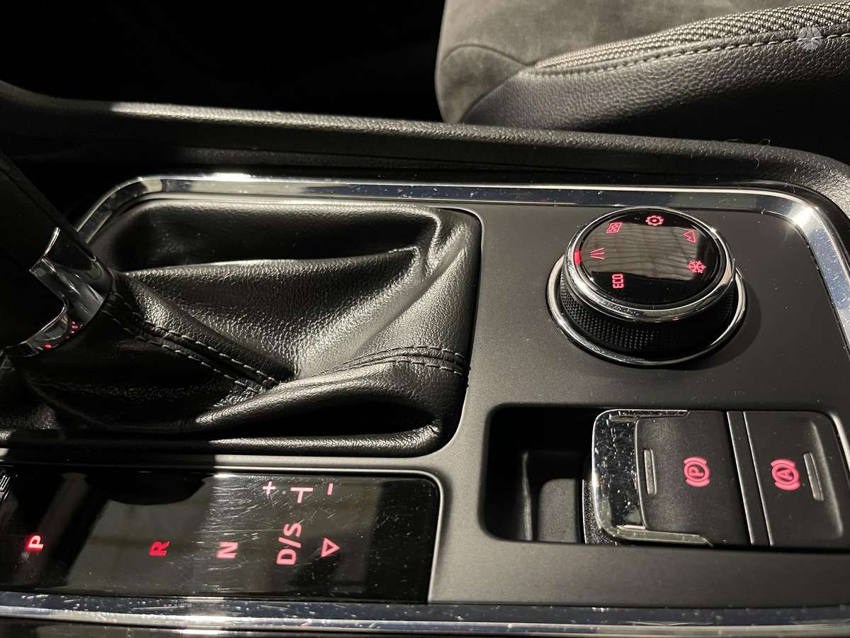 Seat Ateca, 2.0 l., off-road / crossover