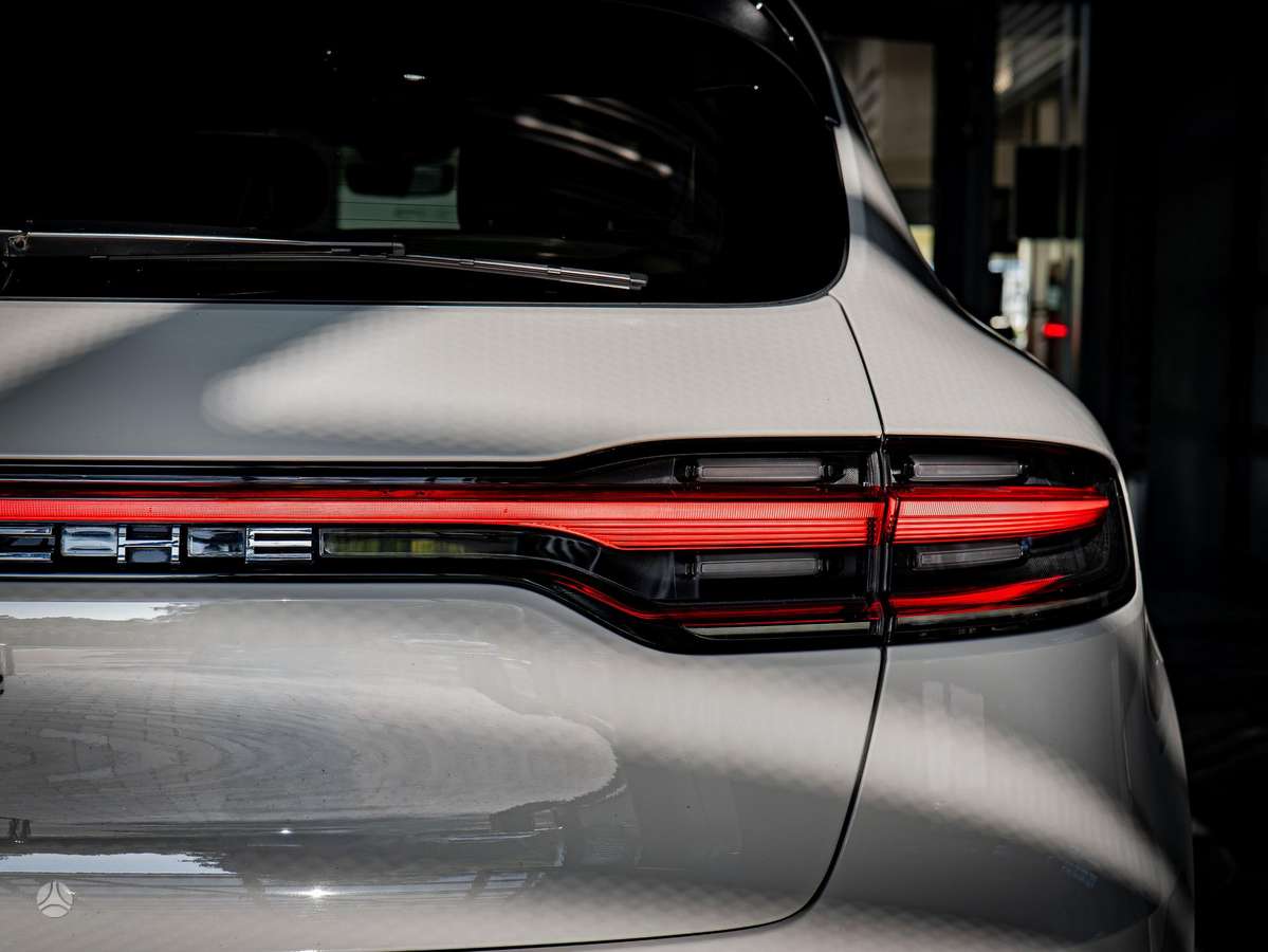 Porsche Macan - 12