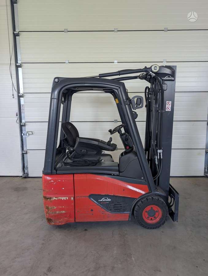 Linde E14-02, forklifts