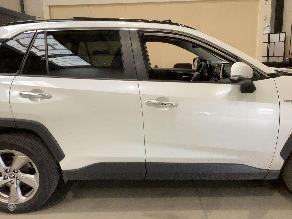Toyota RAV4 - 5