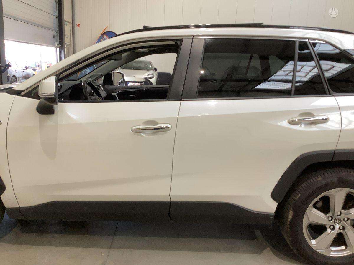 Toyota RAV4 - 4