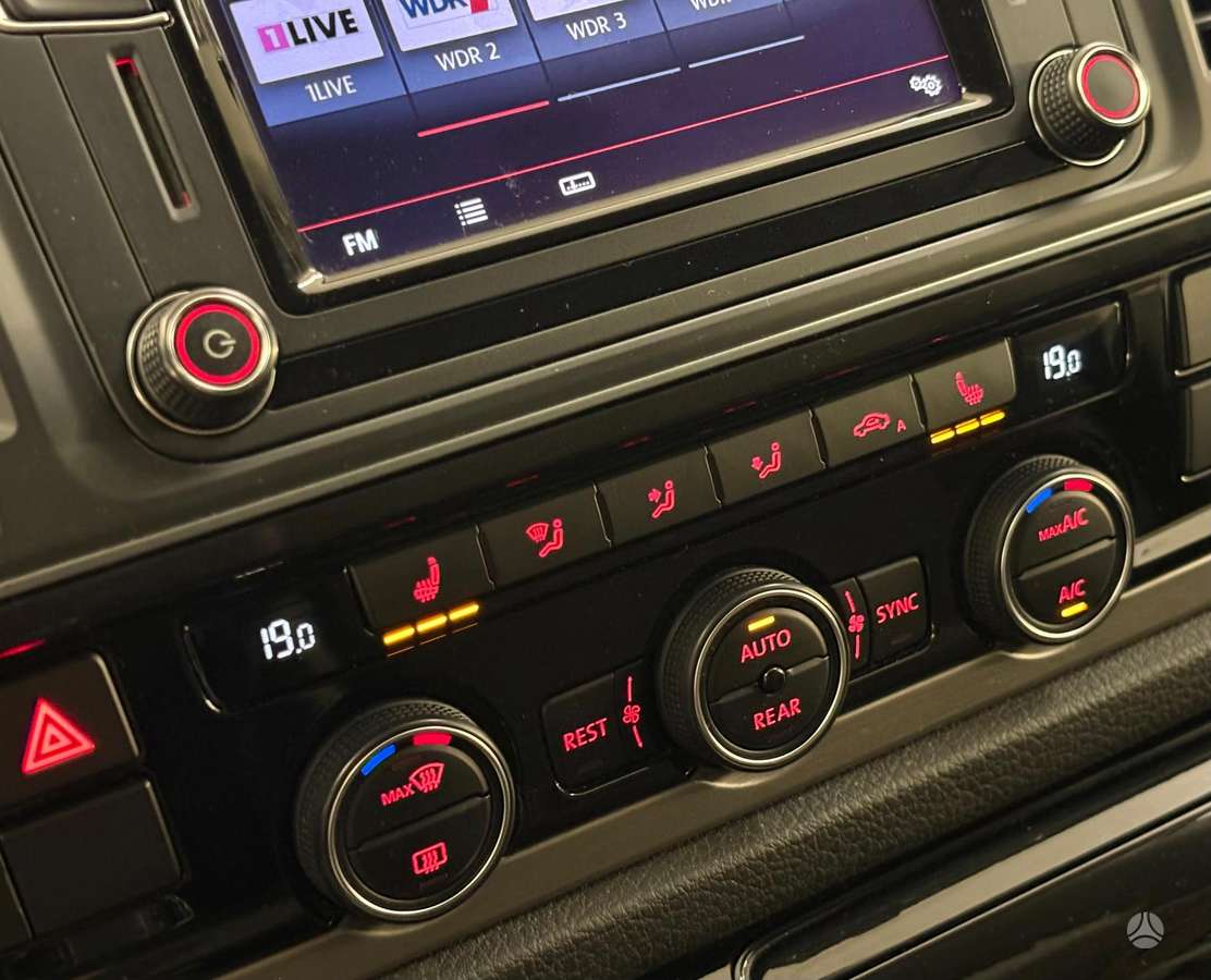 Volkswagen Multivan, 2.0 l., Минивэн