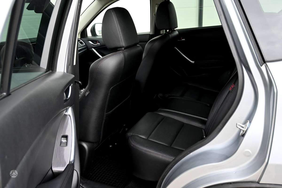 Mazda CX-5, 2.2 l., Внедорожник / Кроссовер