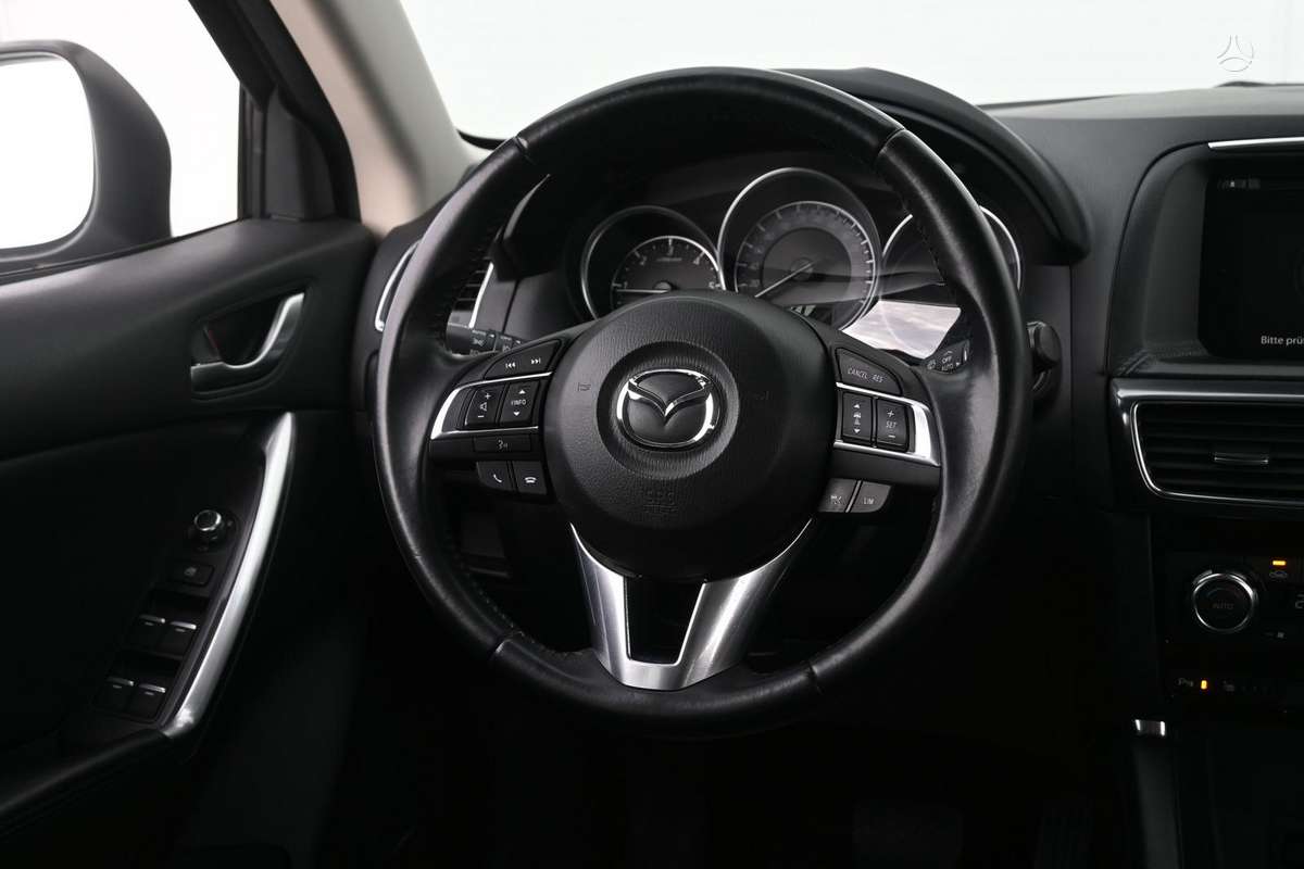 Mazda CX-5, 2.2 l., off-road / crossover